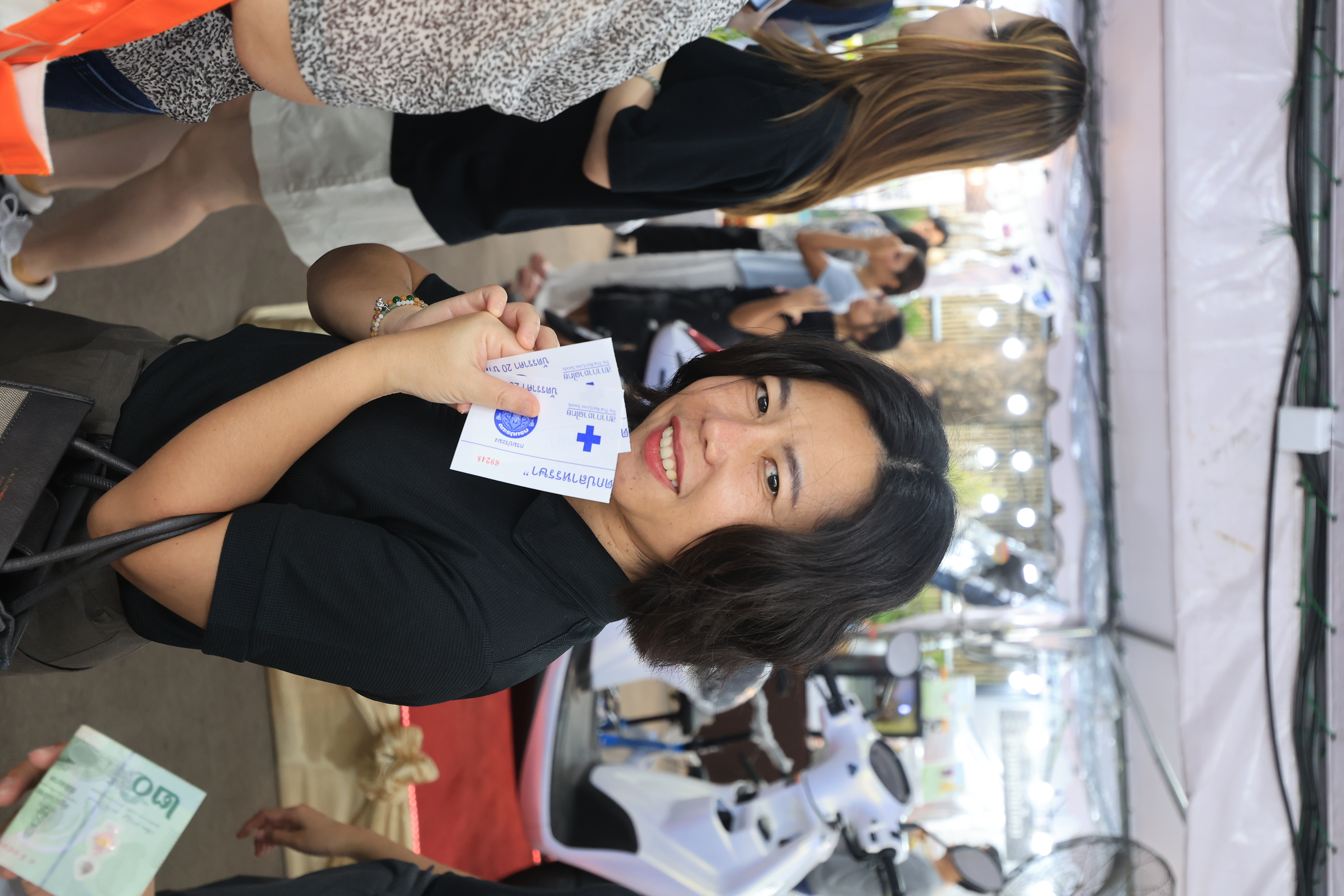 title - ส.ป.ก. ร่วมออกร้าน ภายในบูธกระทรวงเกษตรและสหกรณ์ งานกาชาด ประจำปี 2568